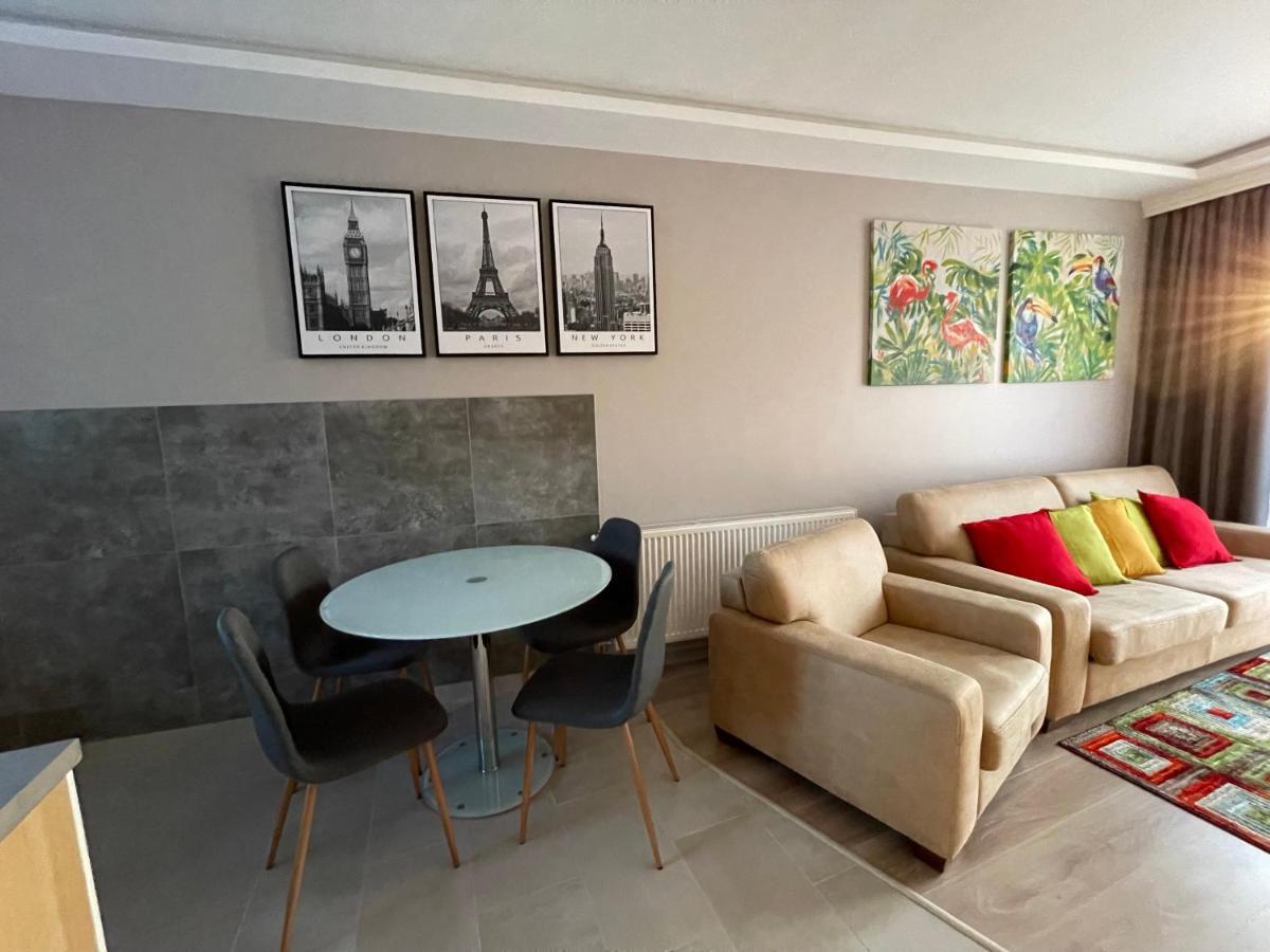 Lara Lux Apartment ハイデゥソボスロー エクステリア 写真